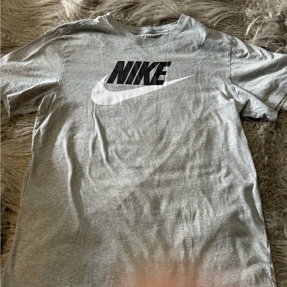 Lot of 5 Men’s Nike tees!! - Picture 9 of 11